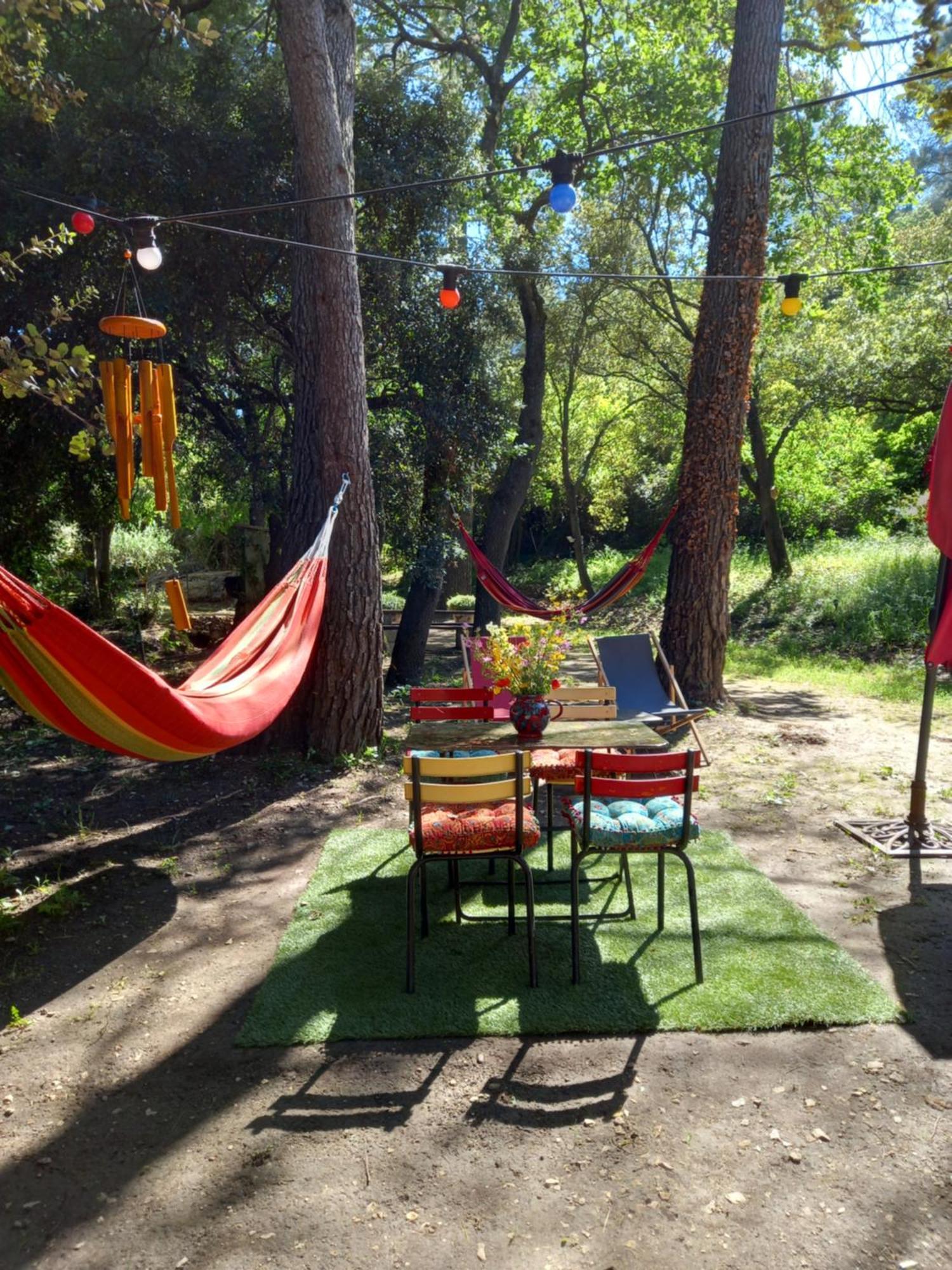 La Roulotte Du Petit Paradis Saint-Rémy-de-Provence Eksteriør bilde