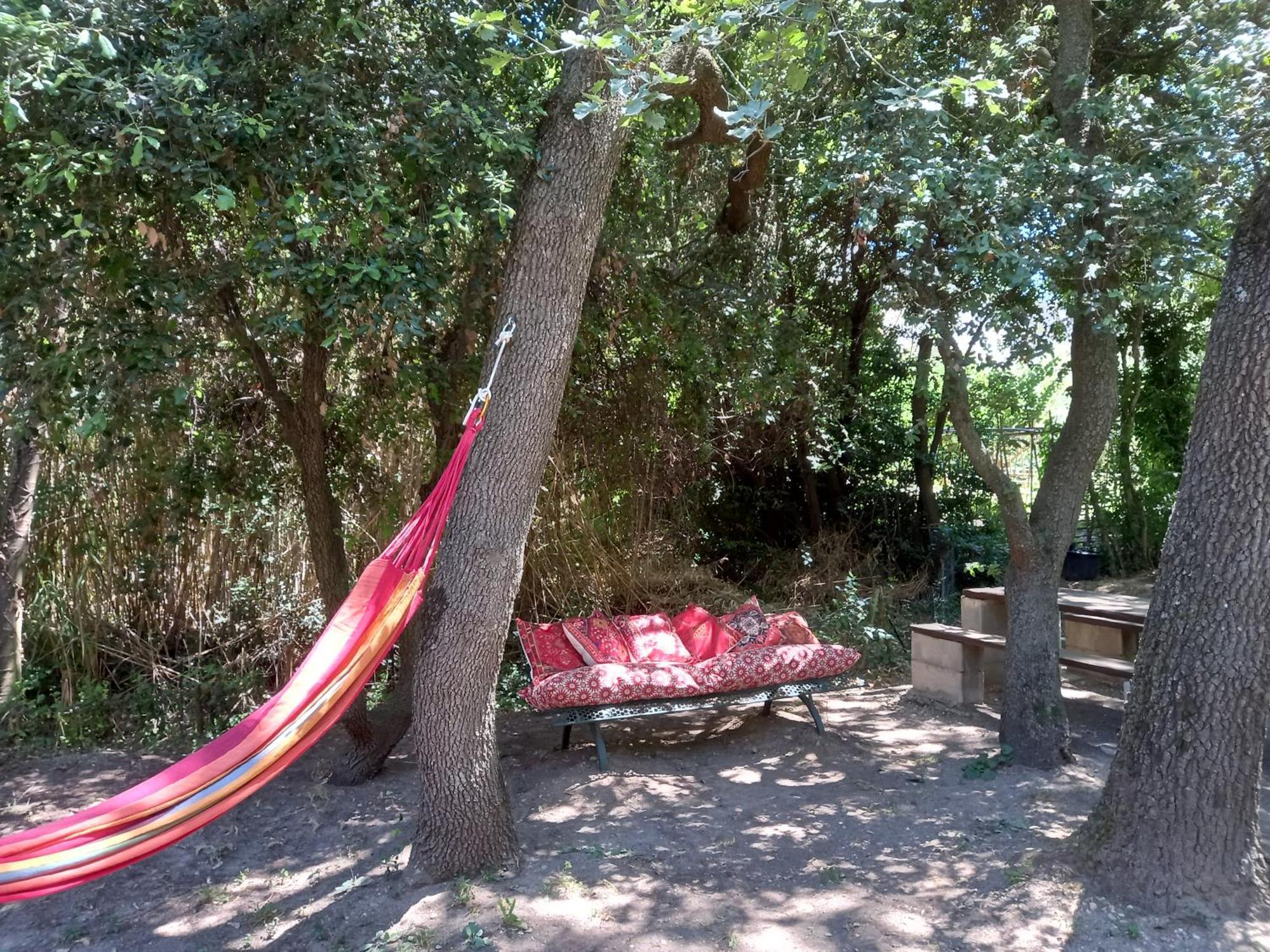 La Roulotte Du Petit Paradis Saint-Rémy-de-Provence Eksteriør bilde