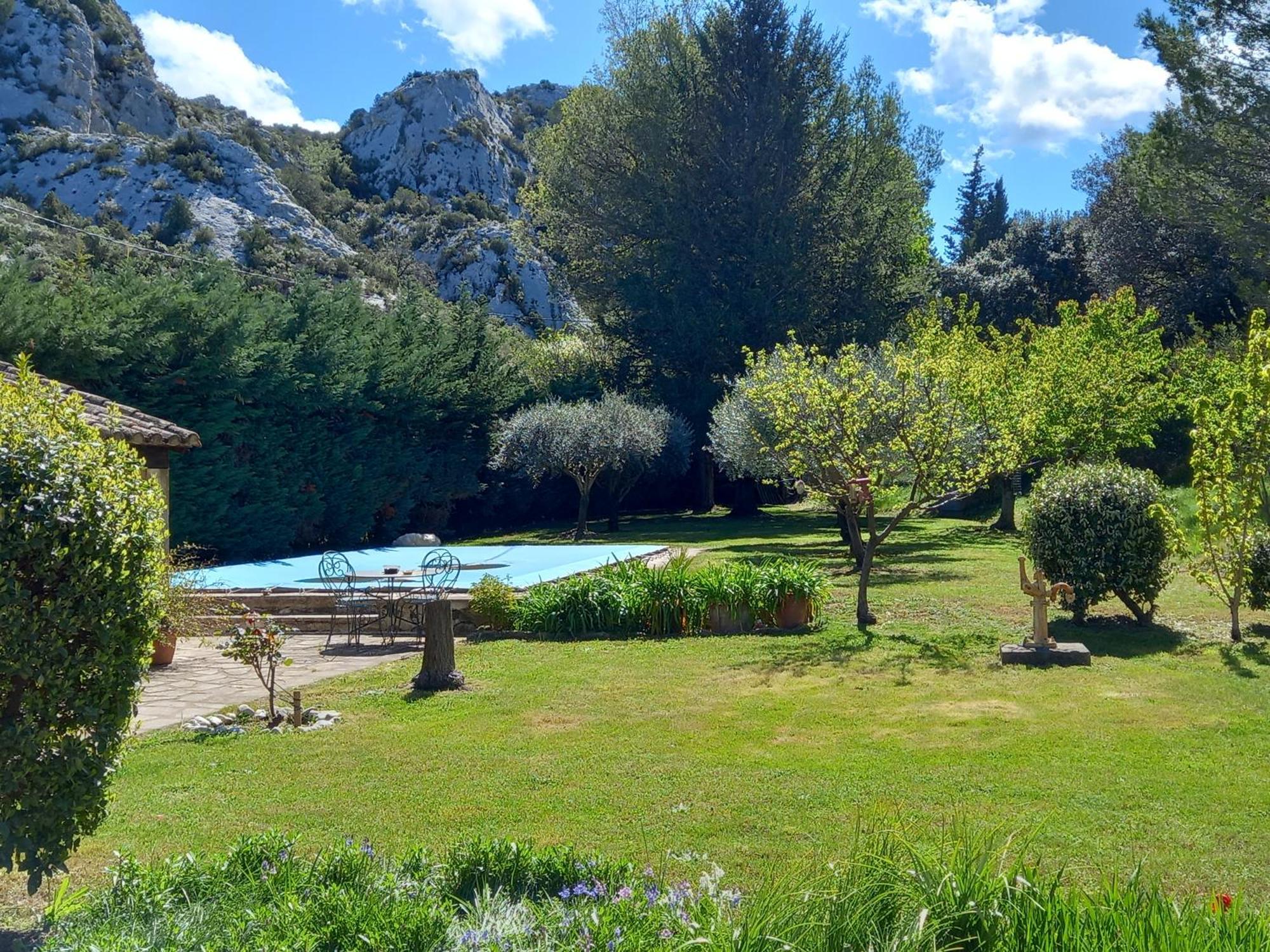 La Roulotte Du Petit Paradis Saint-Rémy-de-Provence Eksteriør bilde